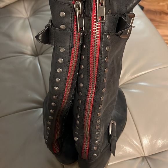 Madden Girl Boots - Picture 4 of 5